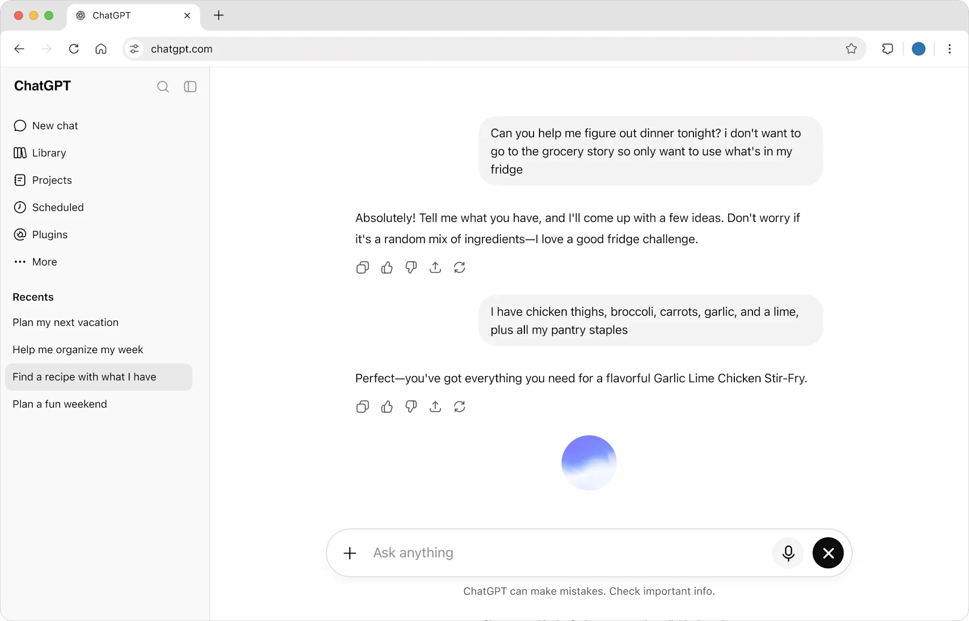 Interfaz oficial de ChatGPT en un navegador, con una conversación y el cuadro para escribir una consulta.