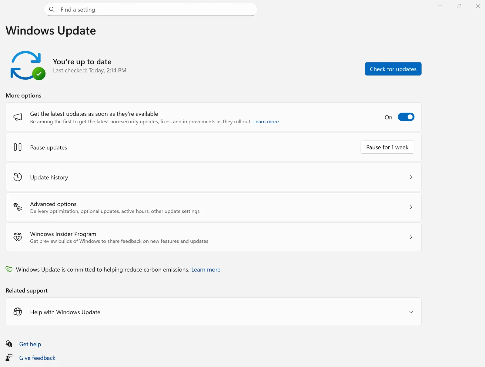 Página Windows Update de Windows 11 con el control para recibir antes las últimas actualizaciones y consultar el historial.